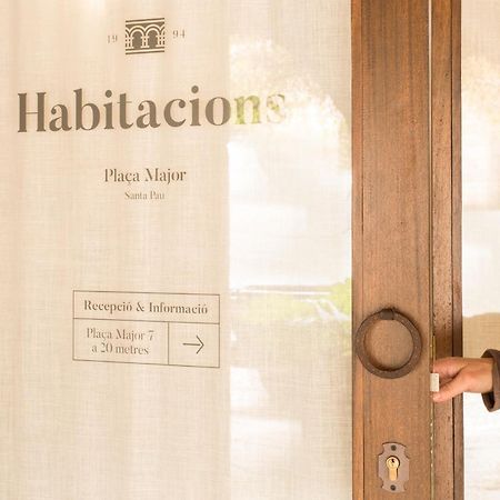 Habitacions Placa Major Santa Pau Exteriér fotografie